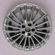 Load image into Gallery viewer, 1x Alufelge 18 Zoll 8.0&quot; 5x112 39ET Glanz Silber 4K0601025C Audi A6 C8 Rim Wheel