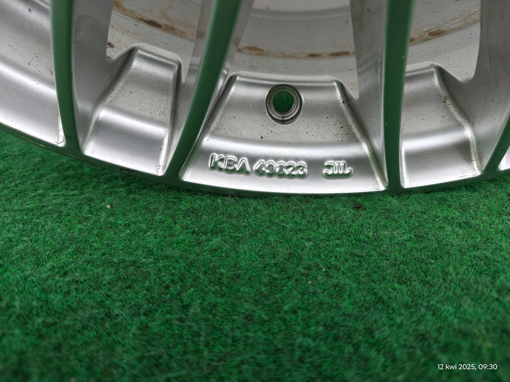 1x Alufelge 18 Zoll 7.5" 6x114.3 45ET KBA94823 Mercedes-Benz Rim Wheel