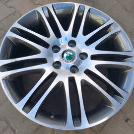 1x Alufelge 18 Zoll 7.5