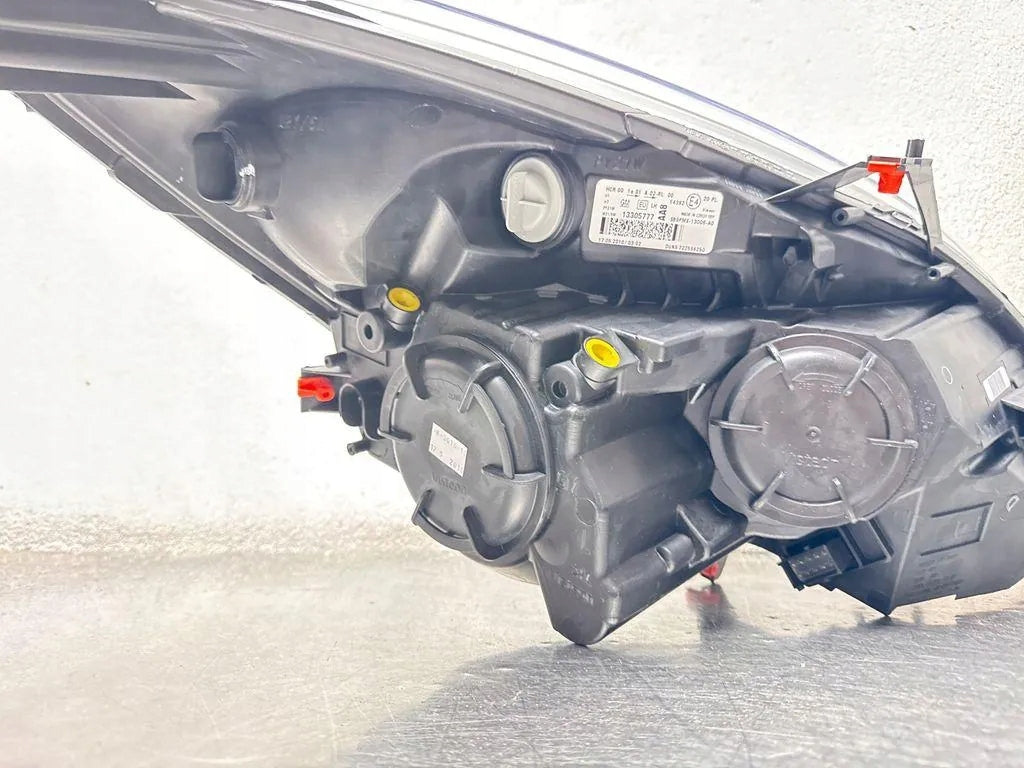 Frontscheinwerfer Opel Meriva B 13305777 722556250 Links Scheinwerfer Headlight SCH7786332421wn