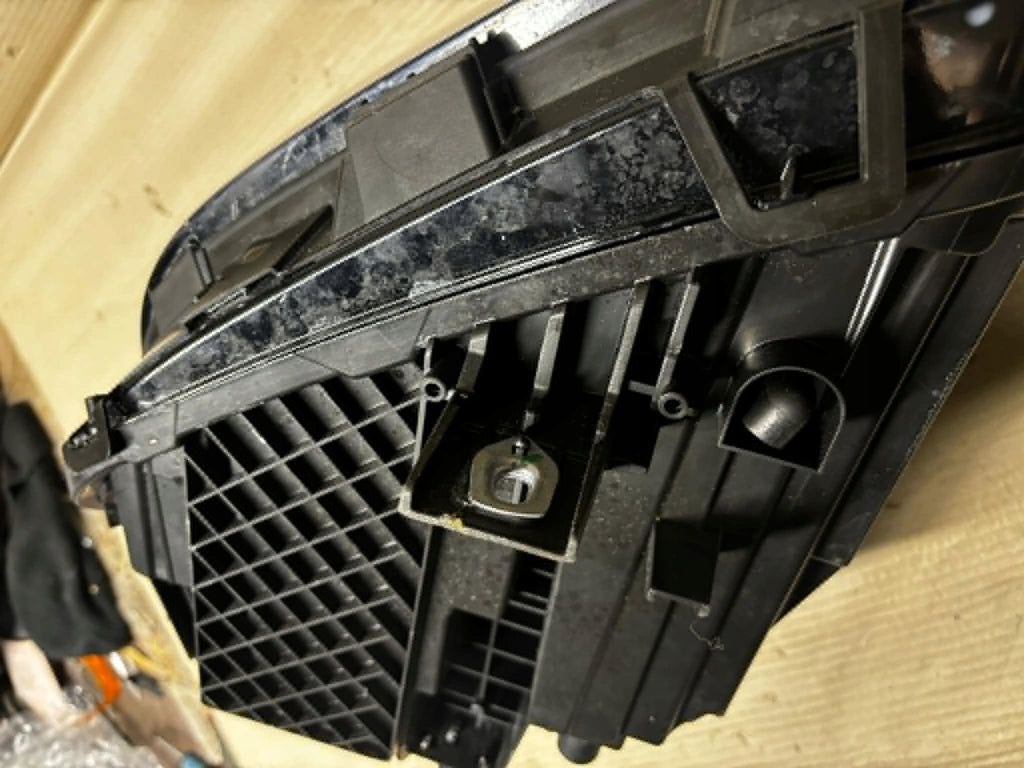 Frontscheinwerfer Mercedes-Benz W246 A2479067600 Rechts Scheinwerfer Headlight SCH9081710001cv