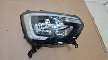 Laden Sie das Bild in den Galerie-Viewer, Frontscheinwerfer Renault Master III 260105567R Rechts Scheinwerfer Headlight SCH1445570293xq