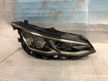 Laden Sie das Bild in den Galerie-Viewer, Frontscheinwerfer Audi Golf VIII 5H1941006 Full LED Rechts Headlight