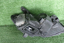 Laden Sie das Bild in den Galerie-Viewer, Frontscheinwerfer Mercedes-Benz Cla A1178206761 Links Scheinwerfer Headlight SCH2091829811op