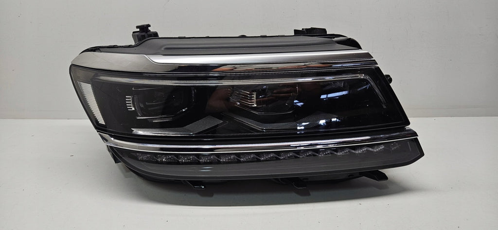 Frontscheinwerfer VW Tiguan 5NN941082C LED Rechts Scheinwerfer Headlight