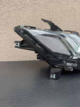 Load image into Gallery viewer, Frontscheinwerfer Mitsubishi Outlander 8301D3-32 Full LED Rechts Headlight