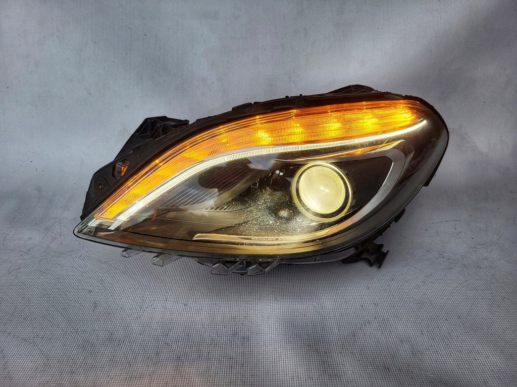 Frontscheinwerfer Mercedes-Benz W246 A2468200739 Bi-Xenon Links Headlight SCH9169919388rq