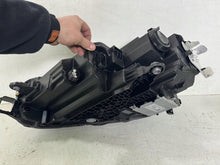 Laden Sie das Bild in den Galerie-Viewer, Frontscheinwerfer Skoda Superb 3P1941016A LED Rechts Scheinwerfer Headlight SCH3685417595kp