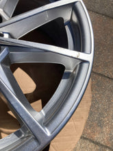 Load image into Gallery viewer, 1x Alufelge 17 Zoll 5x112 6896762 BMW 5 G31 G30 Rim Wheel FEL3259619452mk