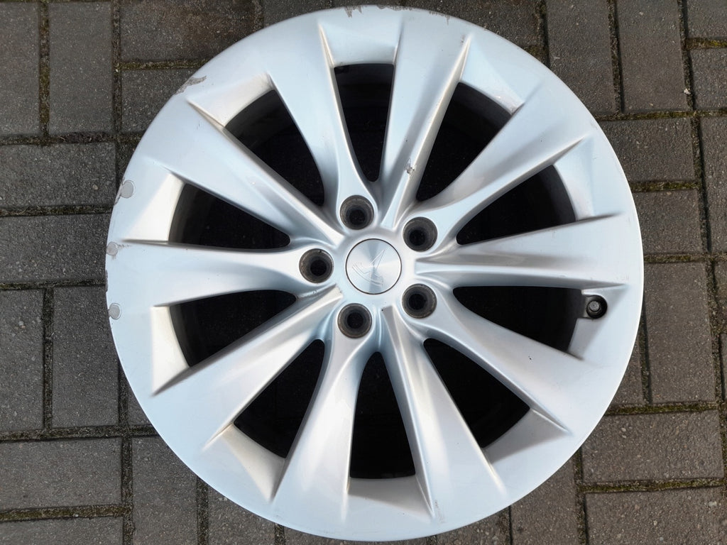 1x Alufelge 19 Zoll 8.0" 5x114.3 40ET Glanz 105933700B Tesla Model S Rim Wheel FEL8753336148lm