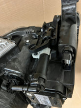 Laden Sie das Bild in den Galerie-Viewer, Frontscheinwerfer Jeep Grand Cherokee Wk2 68289238AH Xenon Rechts Headlight SCH7357567217ji