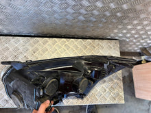 Laden Sie das Bild in den Galerie-Viewer, Frontscheinwerfer Ford Transit BK3113D152 Rechts Scheinwerfer Headlight SCH2635414768vg