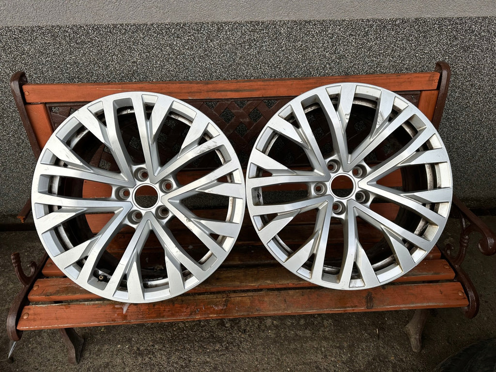 1x Alufelge 18 Zoll 8.0" 5x112 25ET Glanz Silber 760601025A VW Touareg Rim Wheel