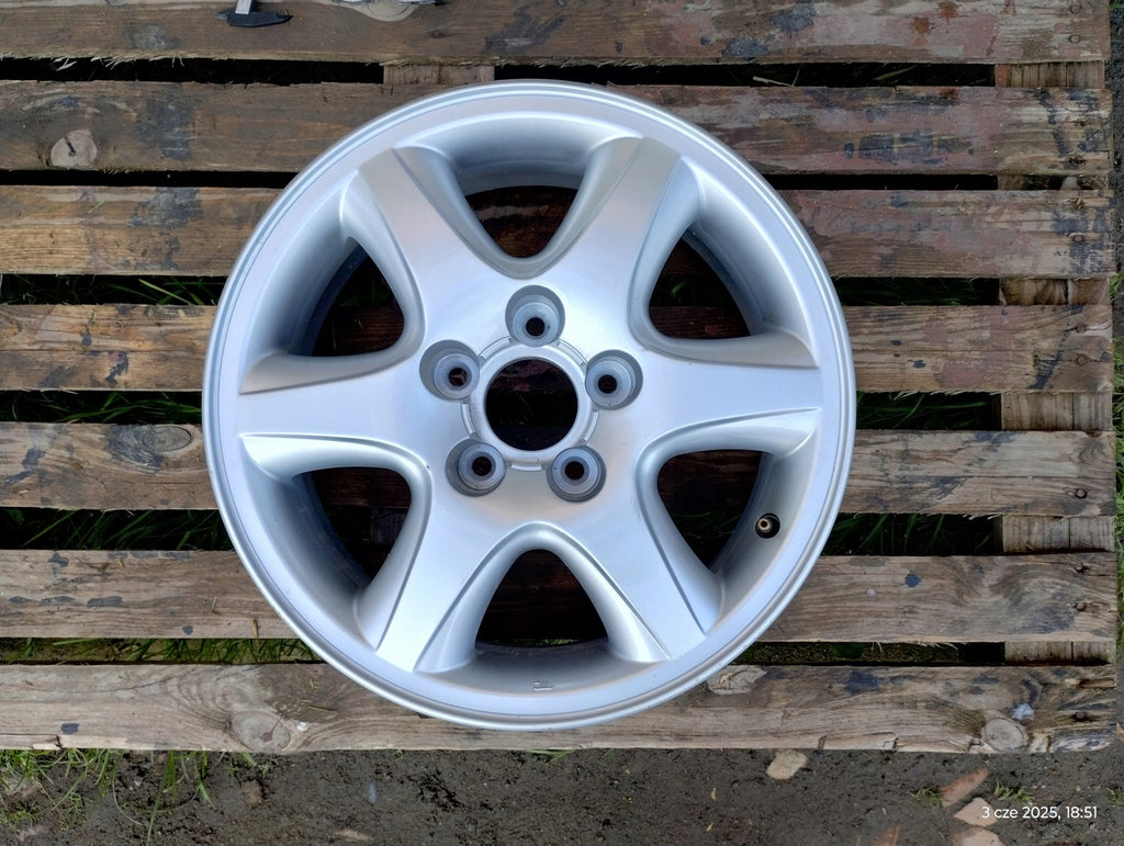 1x Alufelge 16 Zoll 6.5" 5x114.3 41ET Glanz Silber 52910-2E200 Hyundai Tucson