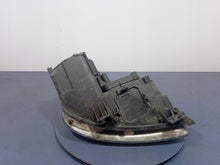 Laden Sie das Bild in den Galerie-Viewer, Frontscheinwerfer VW Touran 1T0941005F Ein Stück (Rechts oder Links) Headlight SCH2135414607rw