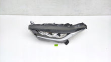 Laden Sie das Bild in den Galerie-Viewer, Frontscheinwerfer Toyota 4 Yaris 81150-K0081 Full LED Links Headlight