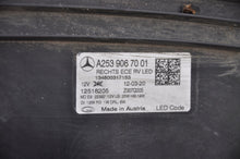 Laden Sie das Bild in den Galerie-Viewer, Frontscheinwerfer Mercedes-Benz Glc Rechts Scheinwerfer Headlight SCH9708974653bx