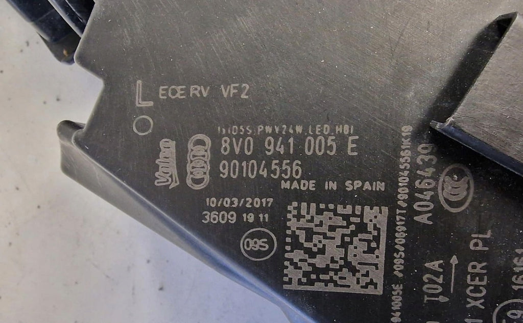 Frontscheinwerfer Audi A3 8V0941005E Xenon Links Scheinwerfer Headlight SCH3933075896kz