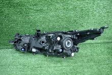 Laden Sie das Bild in den Galerie-Viewer, Frontscheinwerfer Toyota Corolla 8111002T3100 Rechts Scheinwerfer Headlight SCH2222006148pn
