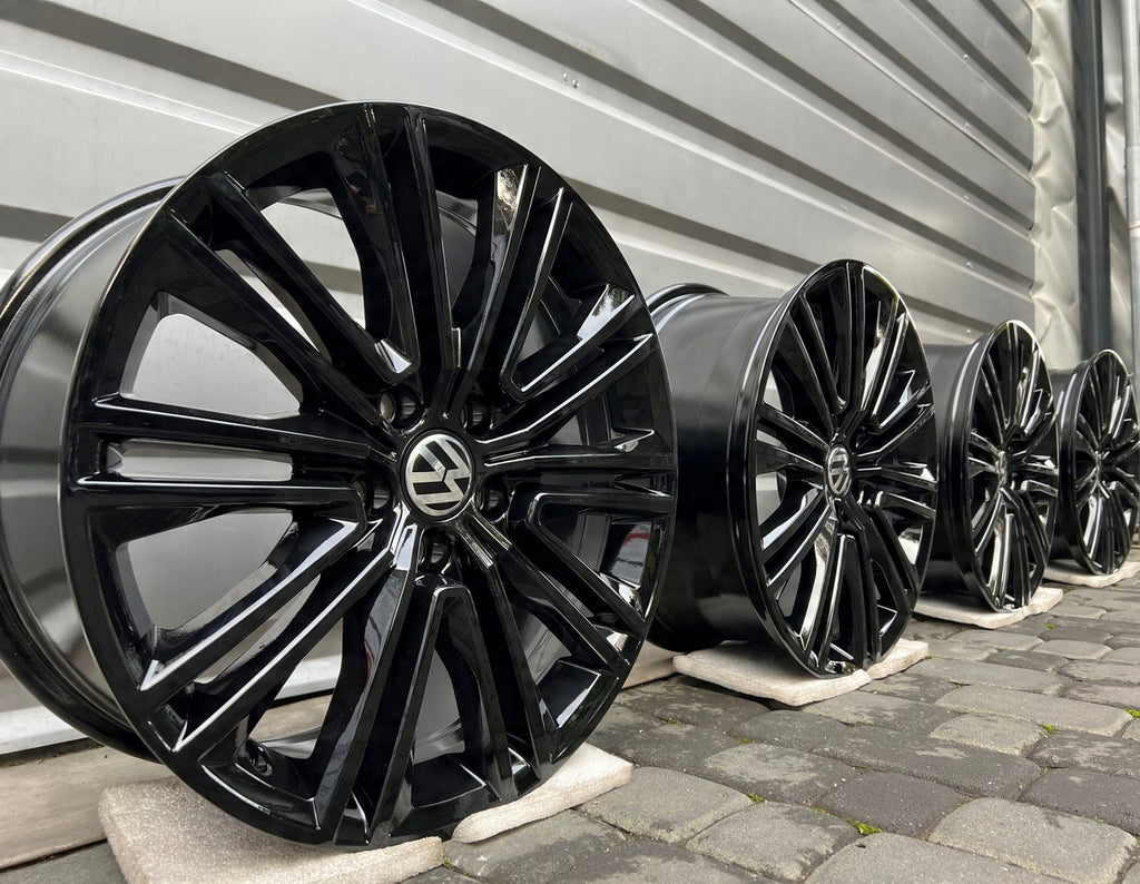 4x Alufelge 18 Zoll 8.0" 5x112 44ET VW Passat Tiguan Arteon Rim Wheel