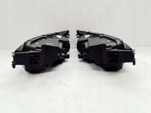 Laden Sie das Bild in den Galerie-Viewer, Frontscheinwerfer Citroën C4 Picasso 9675975080-02 Xenon Rechts oder Links SCH5069040455vt