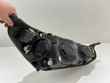 Laden Sie das Bild in den Galerie-Viewer, Frontscheinwerfer Ford Focus JX7B-13W030-CE Links Scheinwerfer Headlight SCH5735041443rc