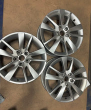 Load image into Gallery viewer, 1x Alufelge 17 Zoll 7.0" 5x112 49ET 5E0601025BG- Skoda Rim Wheel FEL8119227569ss