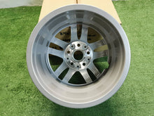 Load image into Gallery viewer, 1x Alufelge 16 Zoll 6888838 BMW U06 Rim Wheel FEL2871224363zk