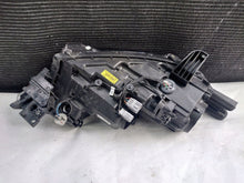 Laden Sie das Bild in den Galerie-Viewer, Frontscheinwerfer Mitsubishi Outlander III ECM921-21C10 Links Headlight SCH3472405583ue