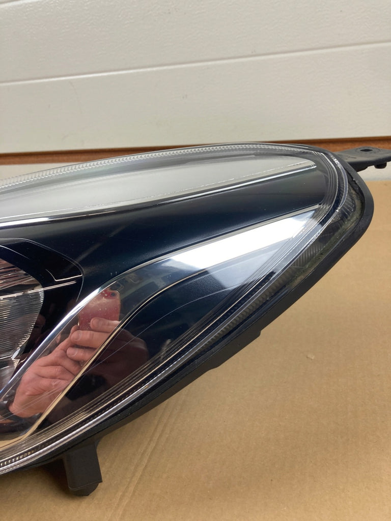 Frontscheinwerfer Ford Fiesta I H1BB-13W030-AD Ein Stück (Rechts oder Links) SCH2270005391ie