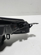 Laden Sie das Bild in den Galerie-Viewer, Frontscheinwerfer Toyota C-Hr Chr 81150F407100 LED Ein Stück (Rechts oder Links) SCH4525601669cy
