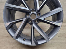Laden Sie das Bild in den Galerie-Viewer, 1x Alufelge 20 Zoll 5x112 565601025P Skoda Kodiaq Rim Wheel FEL3564124866ym