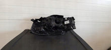 Laden Sie das Bild in den Galerie-Viewer, Frontscheinwerfer VW Touareg RKC12234 Vorderseite Scheinwerfer Headlight