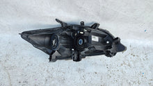 Laden Sie das Bild in den Galerie-Viewer, Frontscheinwerfer Toyota Auris 81150-02540 LED Links Scheinwerfer Headlight