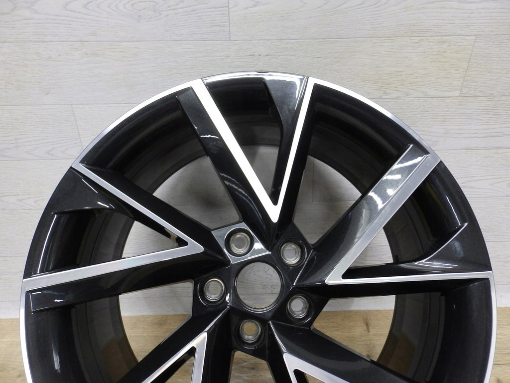 1x Alufelge 19 Zoll 8.0" 5x112 45ET Glanz Schwarz 57A601025R Skoda Karoq