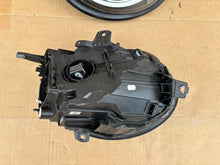 Laden Sie das Bild in den Galerie-Viewer, Frontscheinwerfer Mini F57 F54 F56 F55 5A01962-05 5A01961-05 Ein Satz Headlight SCH4715586072cn