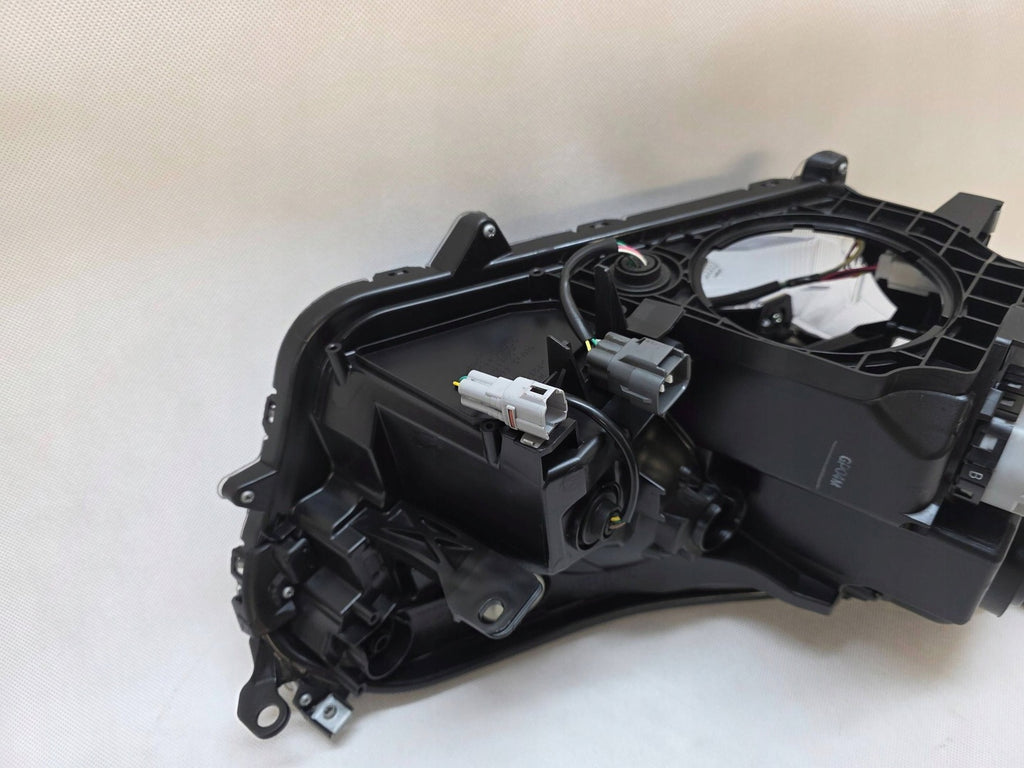 Frontscheinwerfer Toyota SPP15801 W3049K03 Links Scheinwerfer Headlight SCH9518181867ll