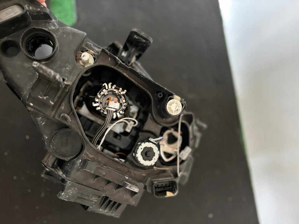 Frontscheinwerfer BMW E88 E87 90004813 Xenon Ein Stück (Rechts oder Links) SCH4278247359fg