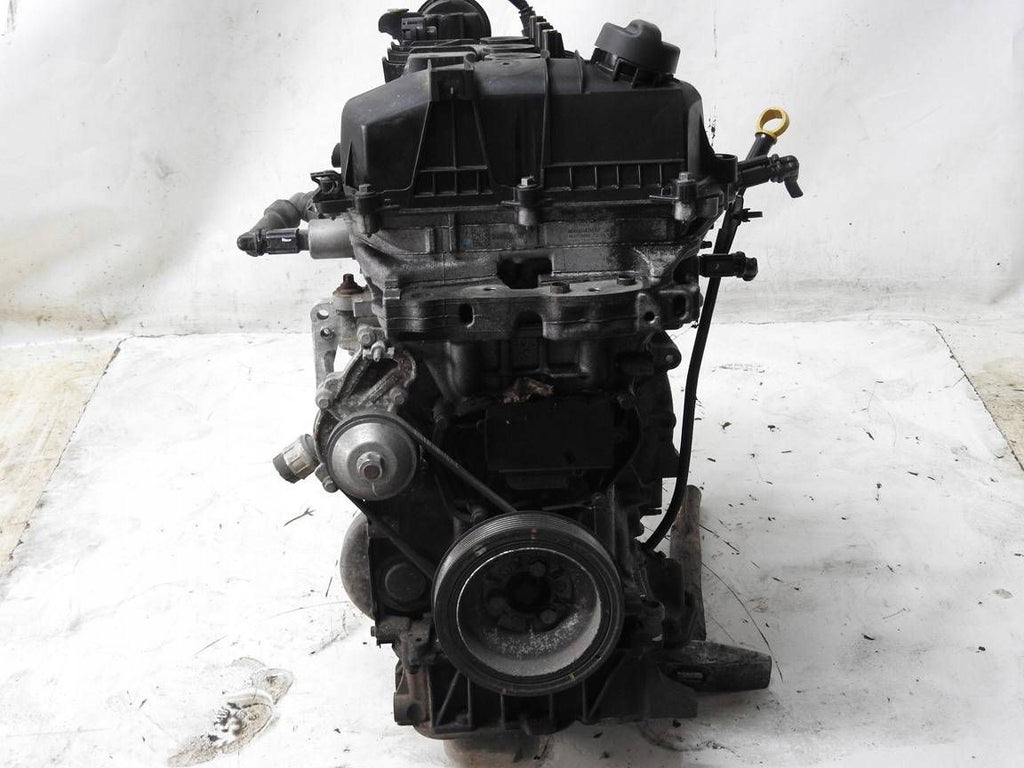 Motor Peugeot 208 I HM01 1.2 VTI 2013 Benzin Engine Unkomplett