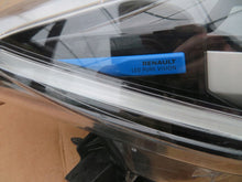 Load image into Gallery viewer, Frontscheinwerfer Renault Zoe 260102384R LED Rechts Scheinwerfer Headlight