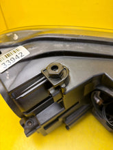 Laden Sie das Bild in den Galerie-Viewer, Frontscheinwerfer Seat Alhambra 7N5941753 Xenon Links Scheinwerfer Headlight SCH8194885173os