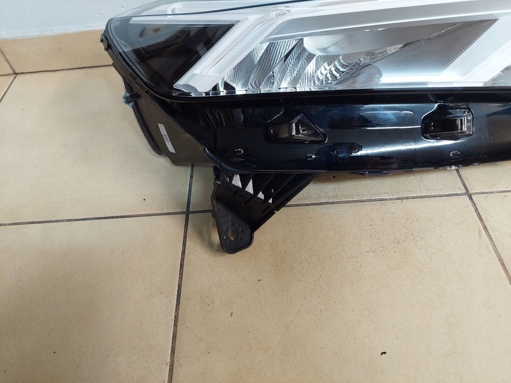 Frontscheinwerfer Dacia Sandero 260107920R 260601750R LED Ein Satz Headlight SCH4703771793ez