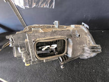 Laden Sie das Bild in den Galerie-Viewer, Frontscheinwerfer Mercedes-Benz Cla X118 C118 A1189062600 Rechts Headlight SCH9499031012vk