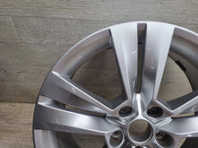 Laden Sie das Bild in den Galerie-Viewer, 1x Alufelge 18 Zoll 5x112 57A601025E Skoda Karoq Rim Wheel FEL5250434269ij
