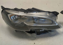 Laden Sie das Bild in den Galerie-Viewer, Frontscheinwerfer Peugeot Expert Traveller 9832837580 Ein Satz Headlight SCH6448601849ob