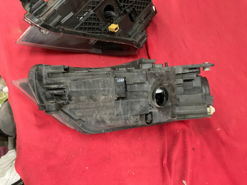 Frontscheinwerfer Skoda Superb III 3V1941016A 3V1941015A Xenon Rechts oder Links