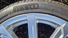 Laden Sie das Bild in den Galerie-Viewer, 4x Alufelge 18 Zoll 9.0" 5x112 52ET Glanz Silber 8J0601025K Audi Tt Rim Wheel FEL8865505171ql