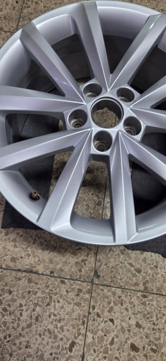 1x Alufelge 16 Zoll 7.0" 5x100 46ET KMR105 Skoda Rapid Rim Wheel FEL3019462414ns