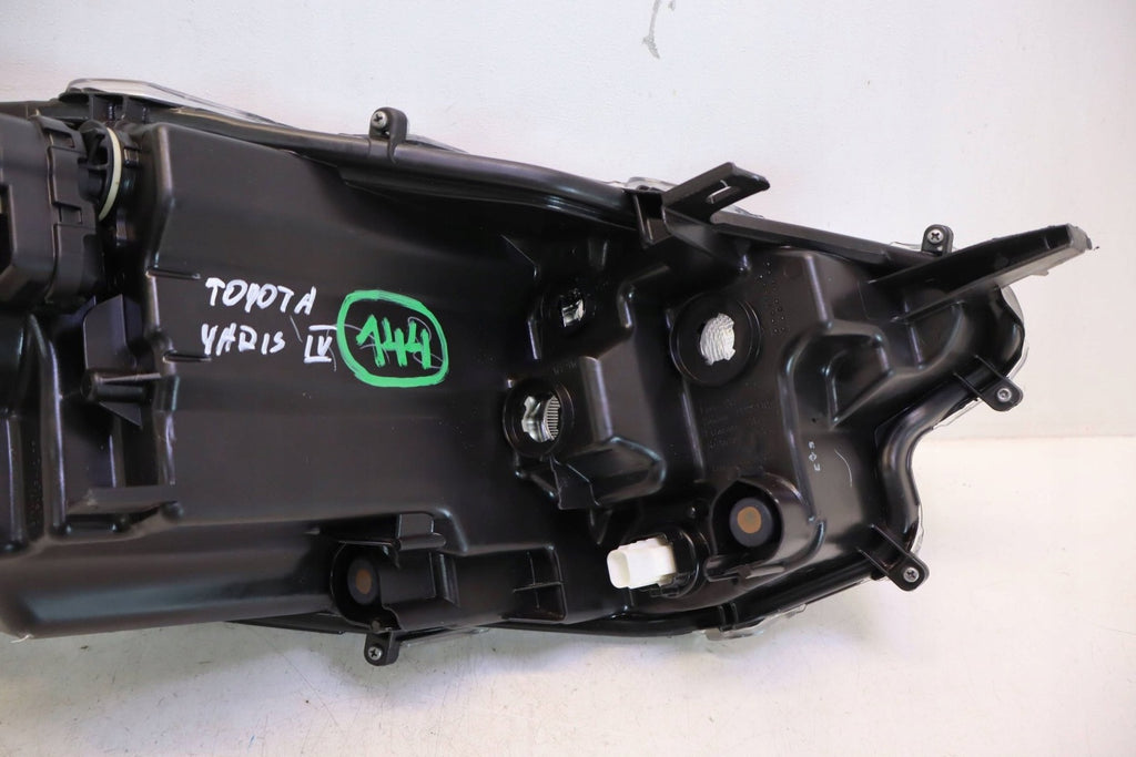 Frontscheinwerfer Toyota Yaris BNE5942 Links Scheinwerfer Headlight SCH9009551203tx