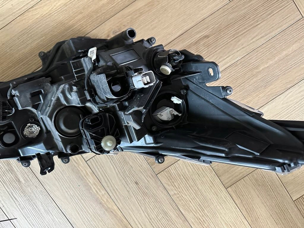 Frontscheinwerfer Toyota Corolla 81150-02S70 Full LED Rechts oder Links